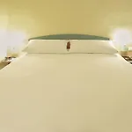 Ξενοδοχείο Ibis Centre 3*