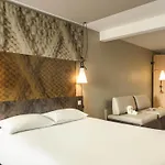 Ibis Centre