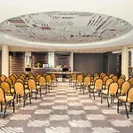 Ibis Centre