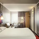 Ibis Centre 3*