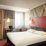מלון Ibis Centre 3*