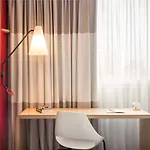 Ibis Centre 3*
