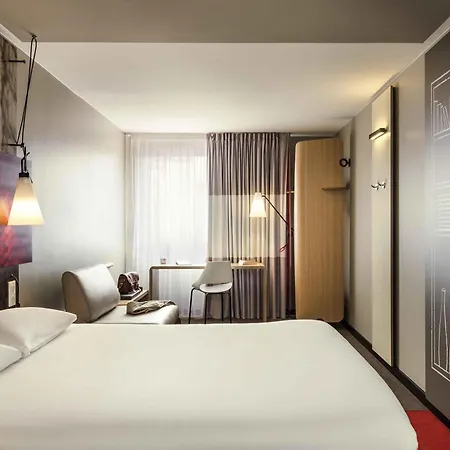 Ibis Centre ホテル 3*