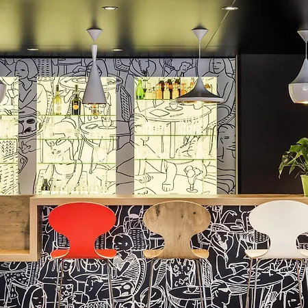 Ibis Centre ホテル 3*