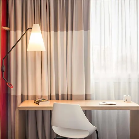 Ibis Centre 3*