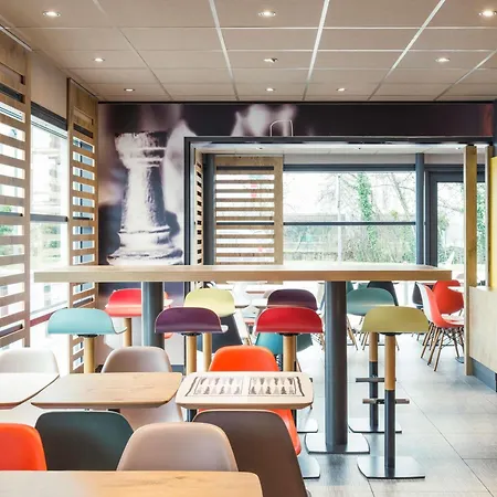 Ibis Centre 3*