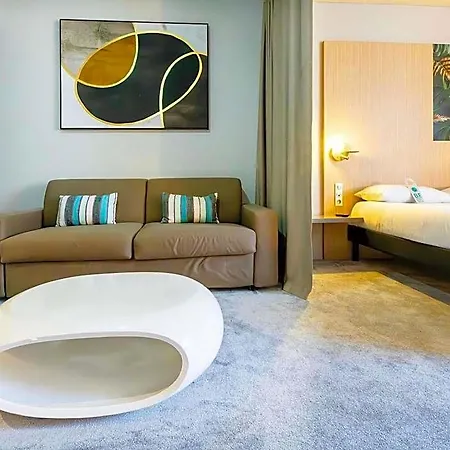 Ibis Centre 3* Труа