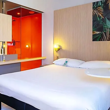 Отель Ibis Centre 3*