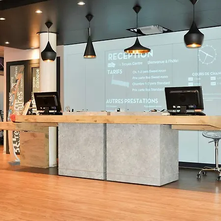 Hotel Ibis Centre 3*