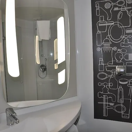 Ibis Centre מלון