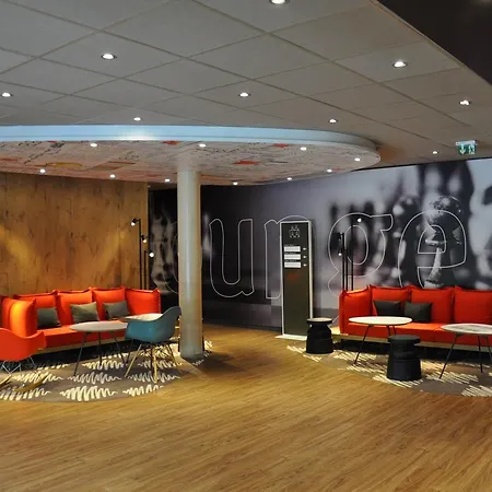 Ibis Centre 3*